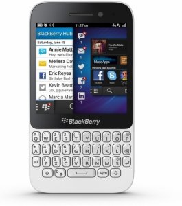 Picture 2 of the BlackBerry Q5.
