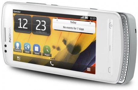Picture 3 of the Nokia 700.