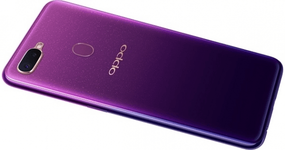 Picture 2 of the Oppo F9.
