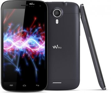 Picture 1 of the Wiko Darknight.