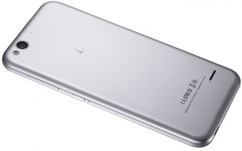 Picture 4 of the ZTE Blade S6.